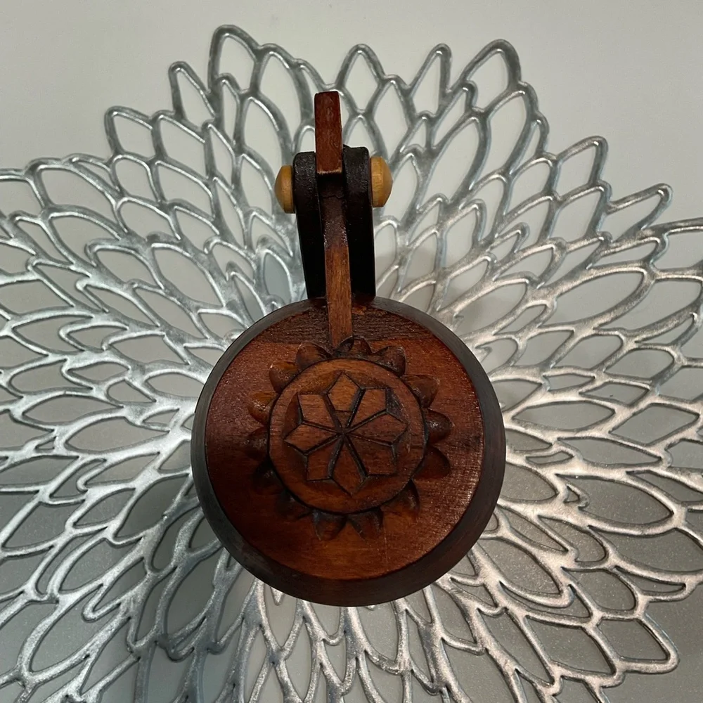 🪴Decorative Wooden Mug, 6.5” x 3.5”